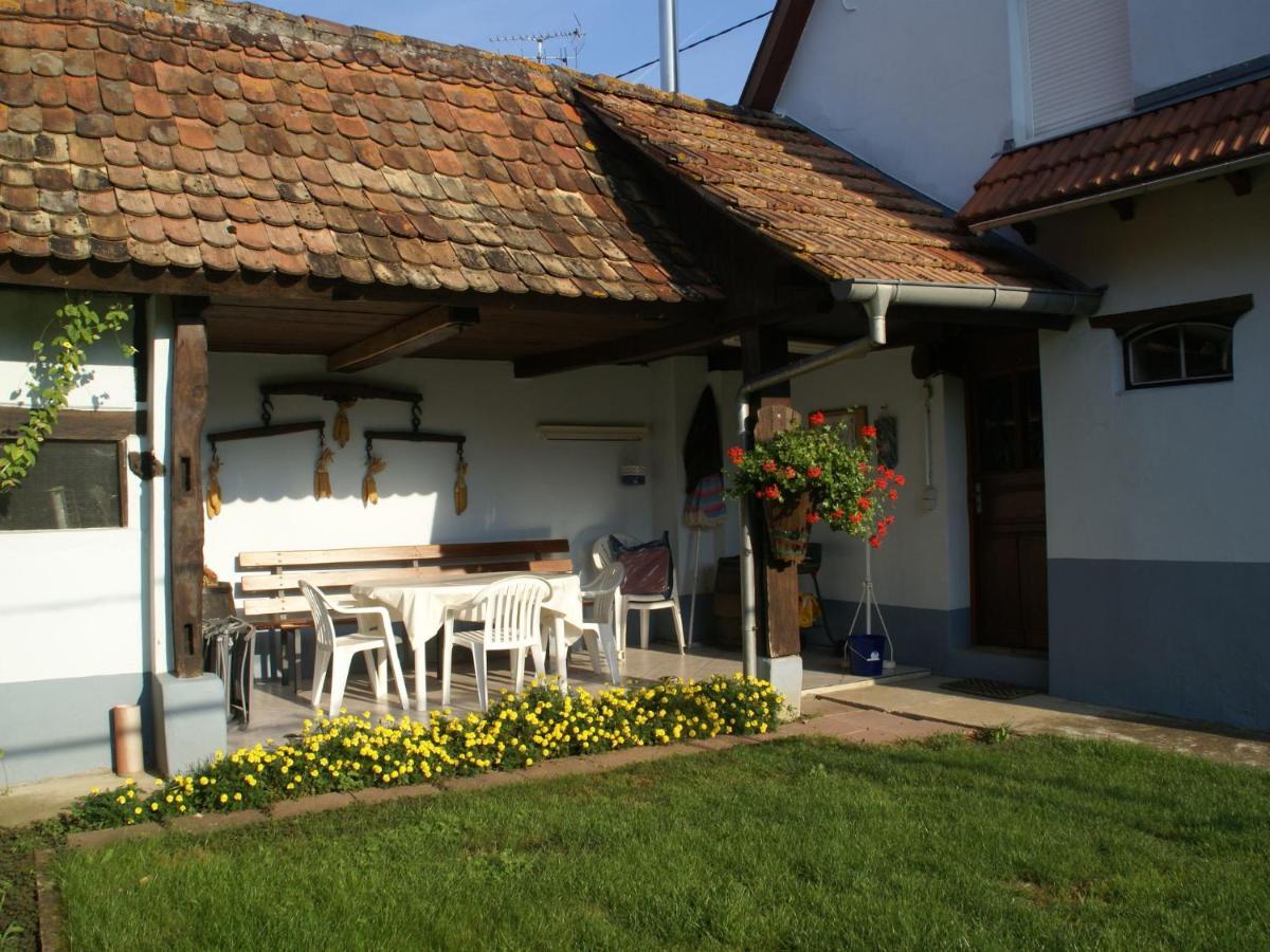 Cosy Holiday Home In Schleithal With Garden Exterior photo